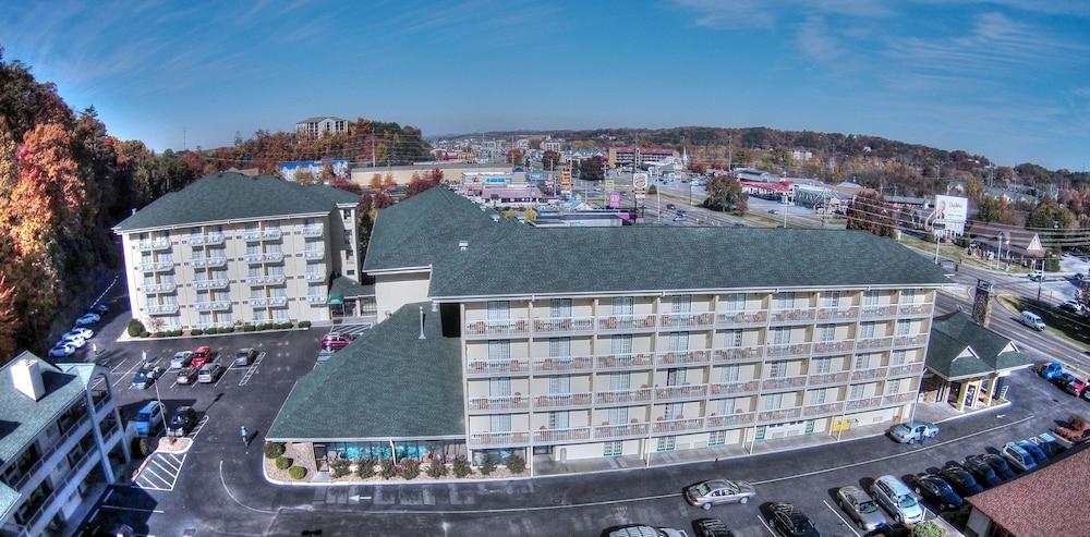 Comfort Inn & Suites At Dollywood Lane Pigeon Forge Exterior foto